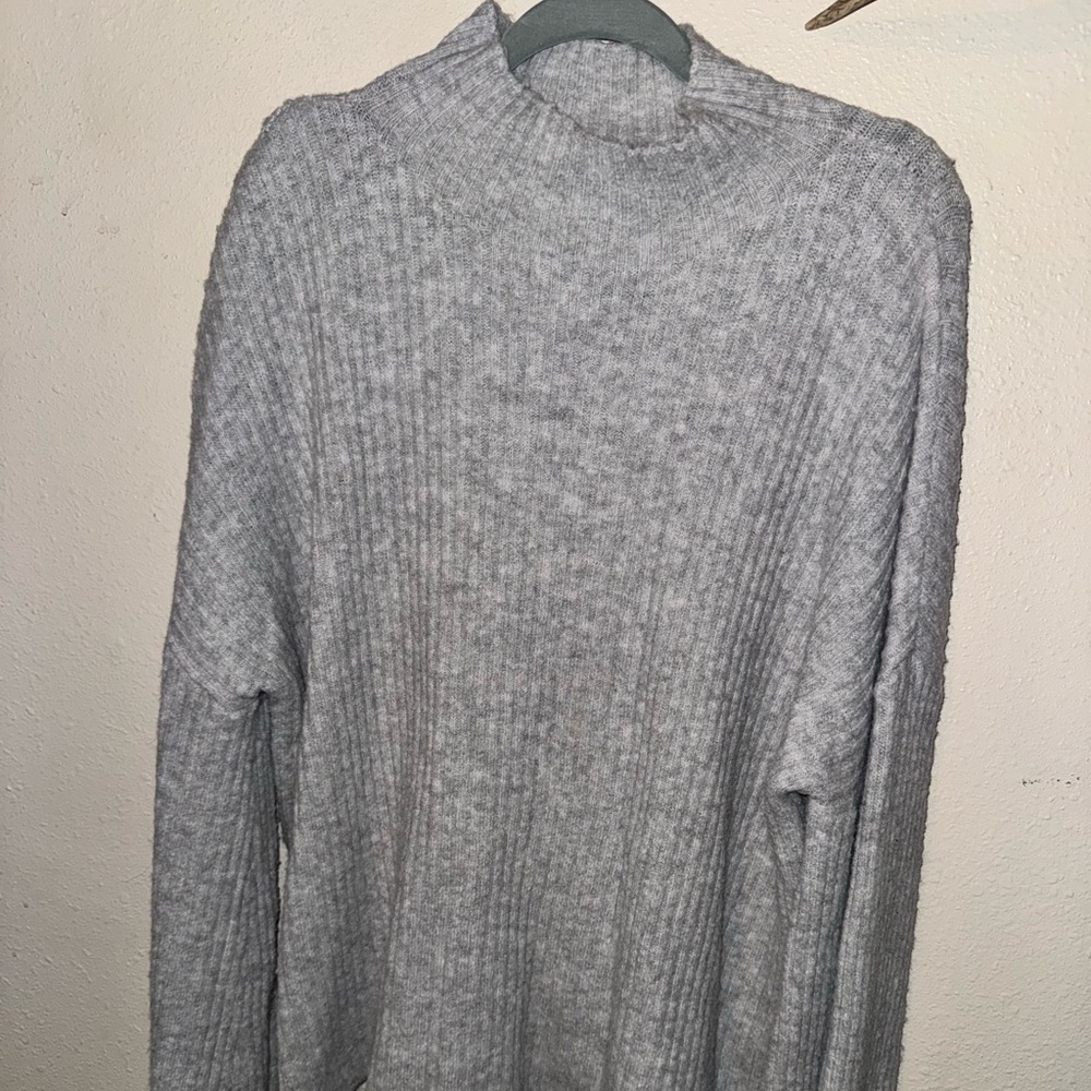 PrettyLittleThing Light Gray Ribbed Blouse